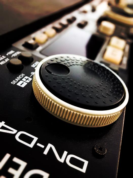 Compactera Dj Controller electronics
