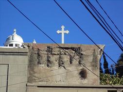 white stone cross