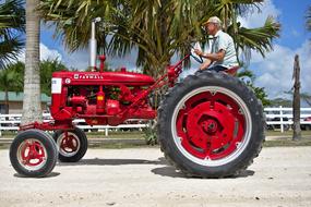 Tractor Antique Old