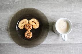 snacks for milk