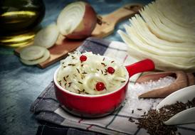 Sauerkraut with onions