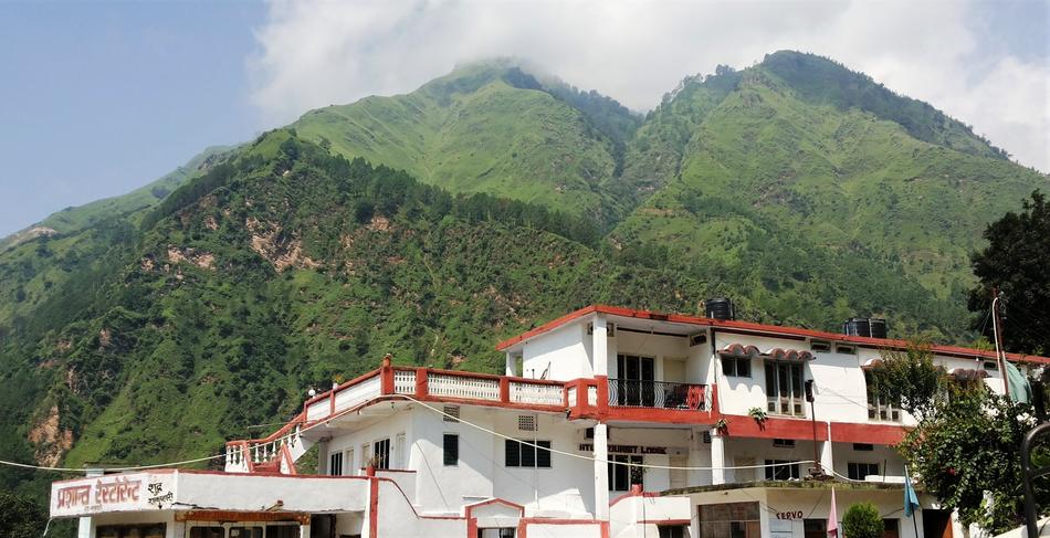 Himalayan Green Mountains
