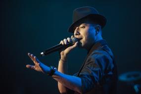 Sing Mic song