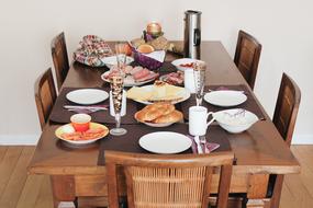 set the table at home