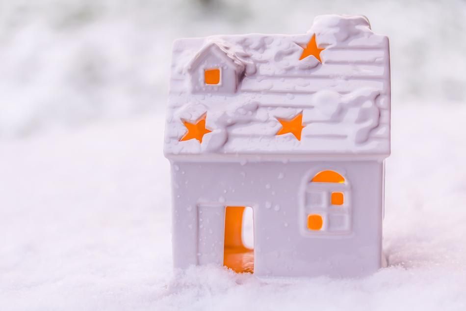 House Porcelain Before Christmas