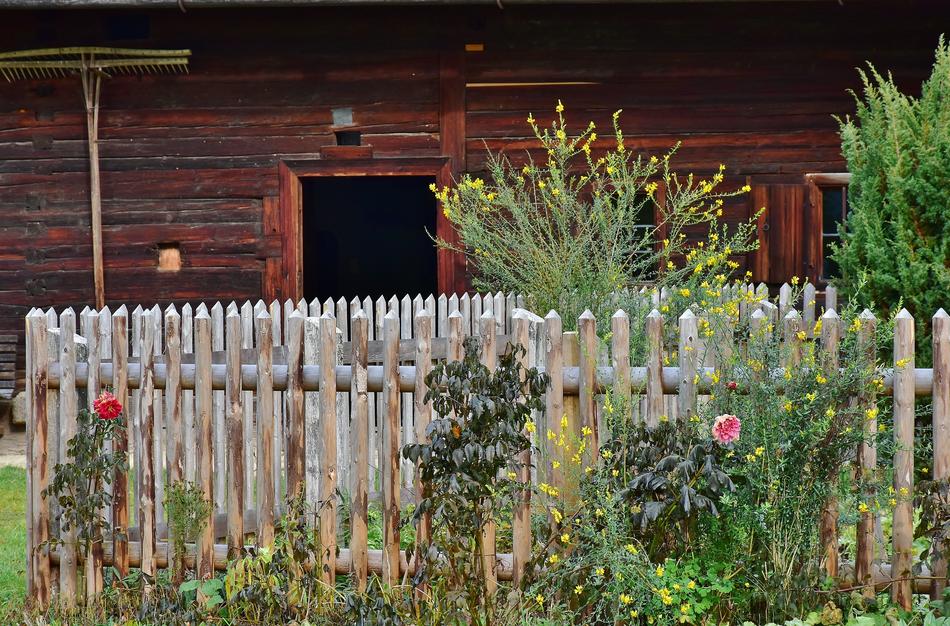 Cottage Garden Fence