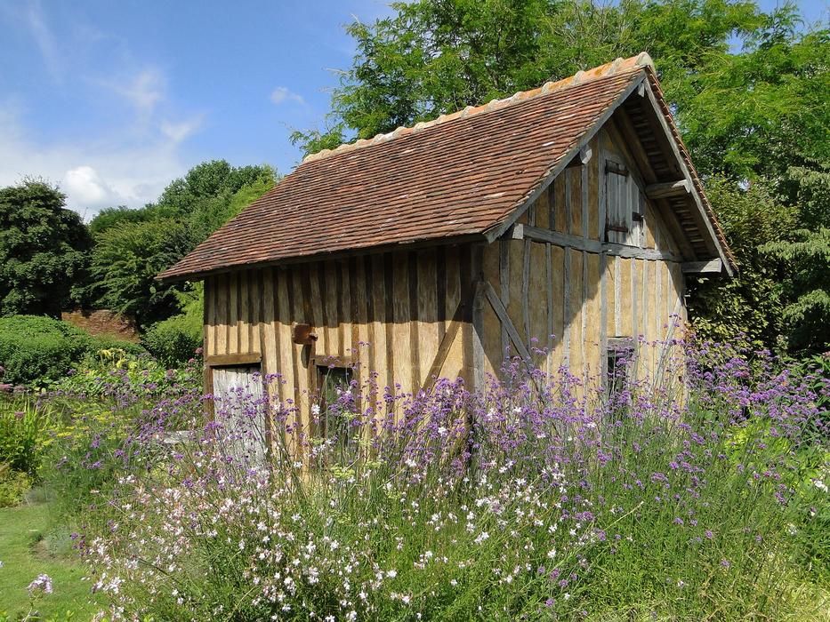 House Stud Garden