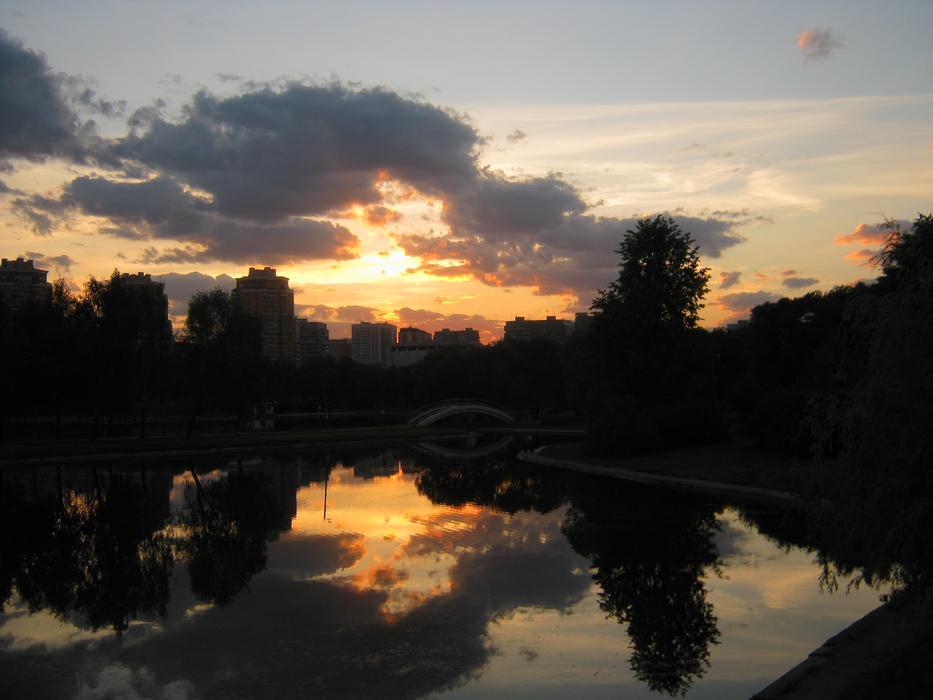City Sky Sun