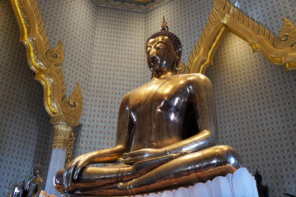 Sculpture Golden Religion