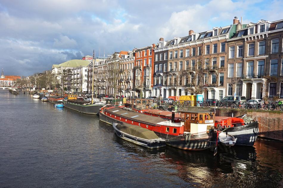 Canal Building Boat