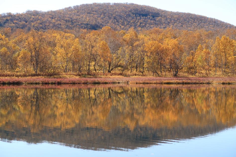 Autumn Lake Mountains