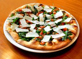mozzarella pizza