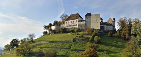 Castle Palace House Middle