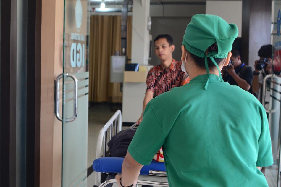 nurse in an emergency room, Indonesia