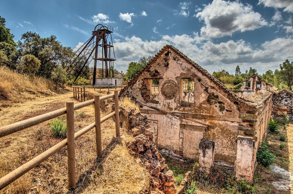 Mine Headframe Hdr