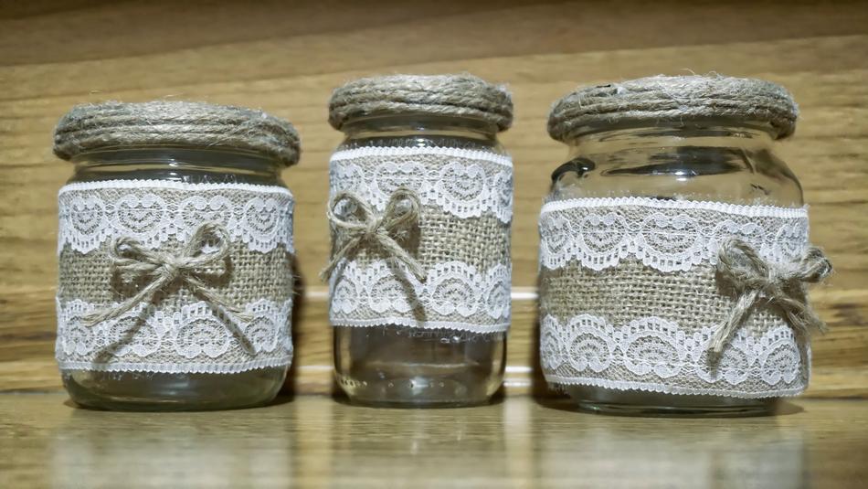 Vase Wallpaper Container