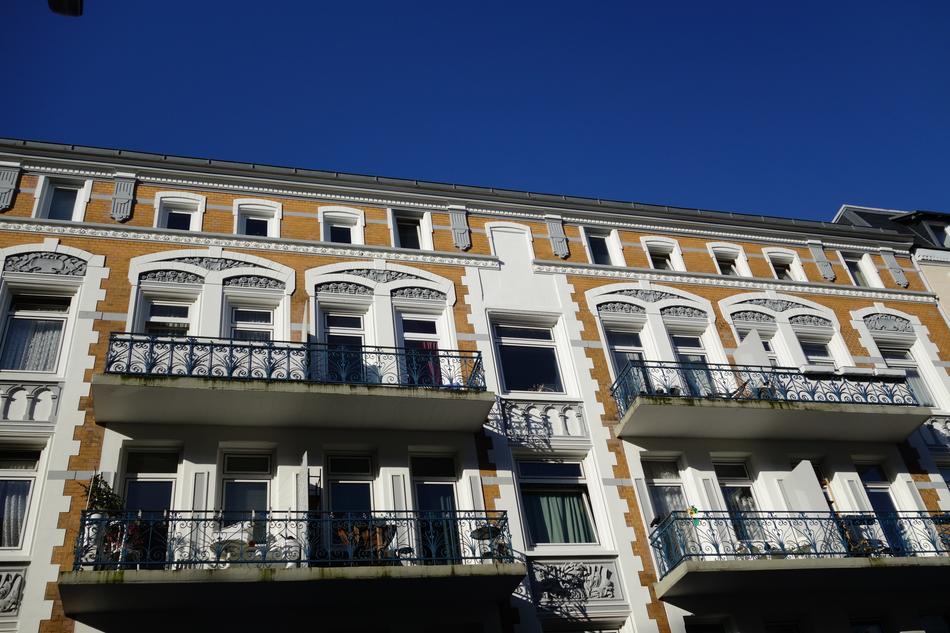 Facade Real Estate GrÃ¼nderzeit Art