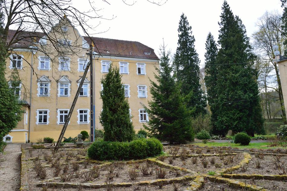 The Palace Architecture Nielestno