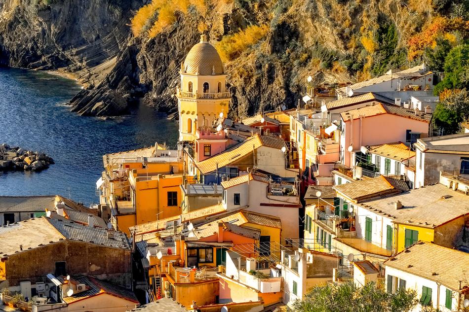 Cinque Terre Vernazza Village