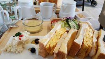 breakfast saddles with cheese