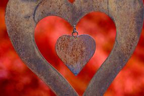 The rusty red heart is beautiful.