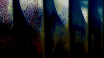 sunLight at rusted wall