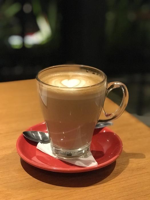 hot latte in a mug