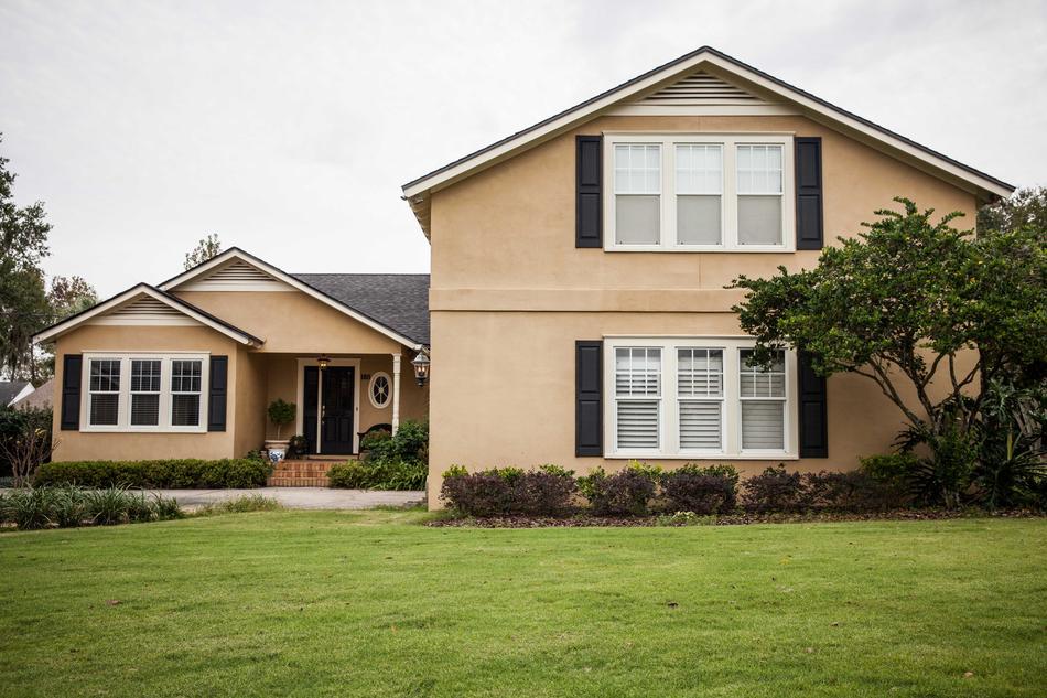 House Lawn Home