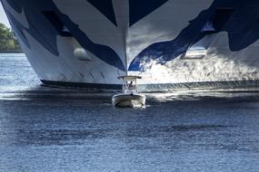 Ships Hotel On The Water