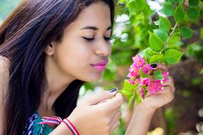 lipstick flowers girl