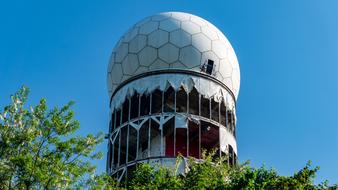Nature Radar Station Abandoned