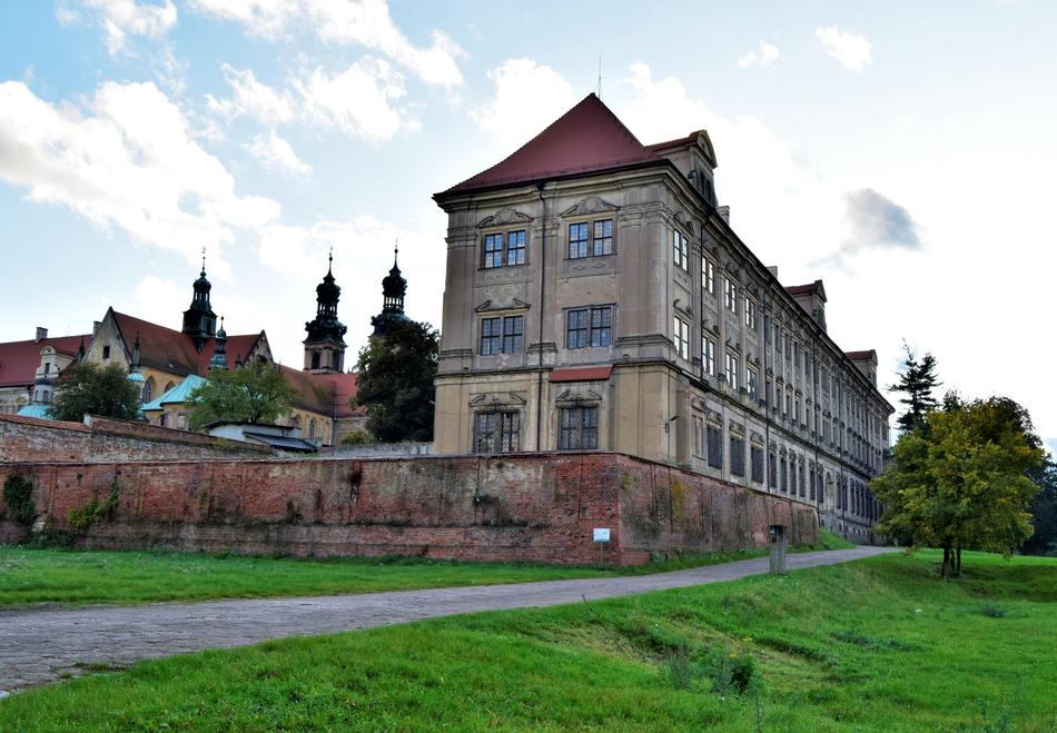 Abbey Monument Architecture