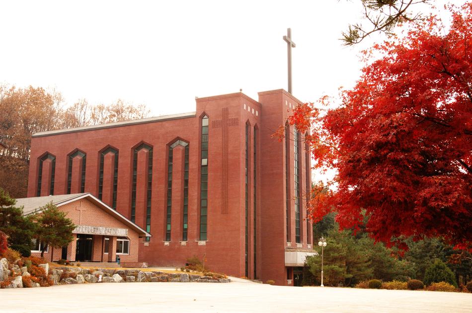 Autumn Church Yangpyeong Window
