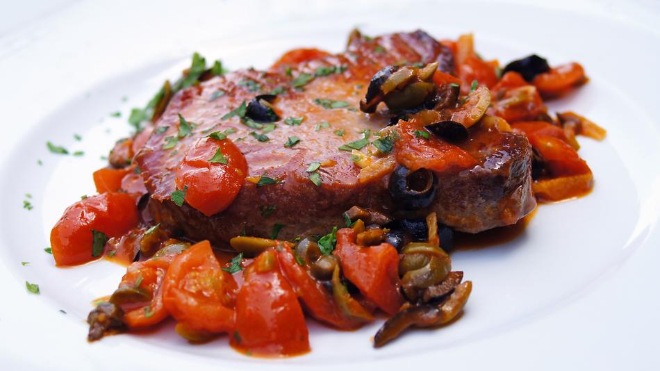 pork steak with tomatoes