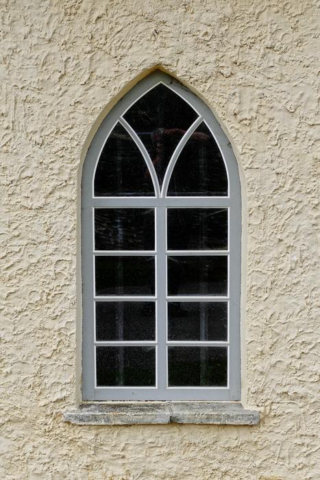 Window Gothic New