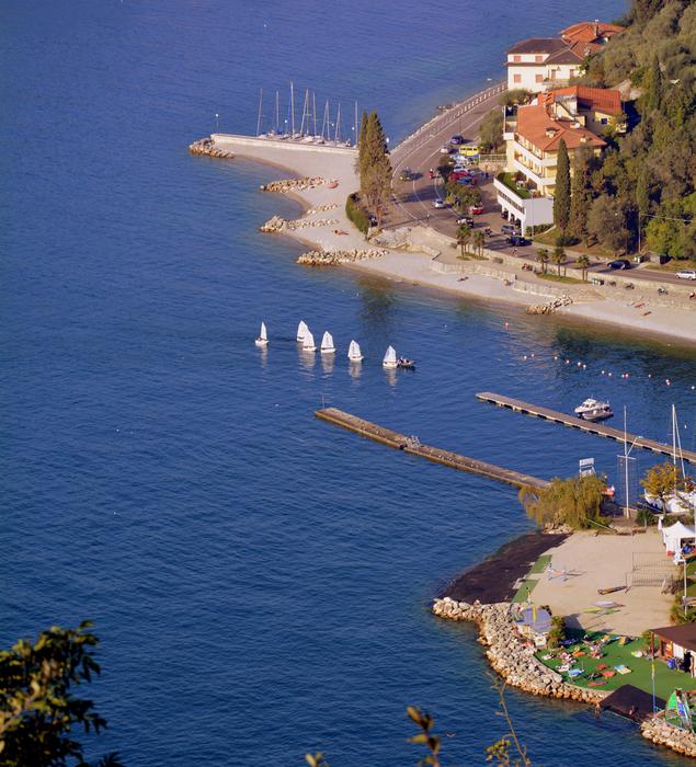 Vela Lake Garda