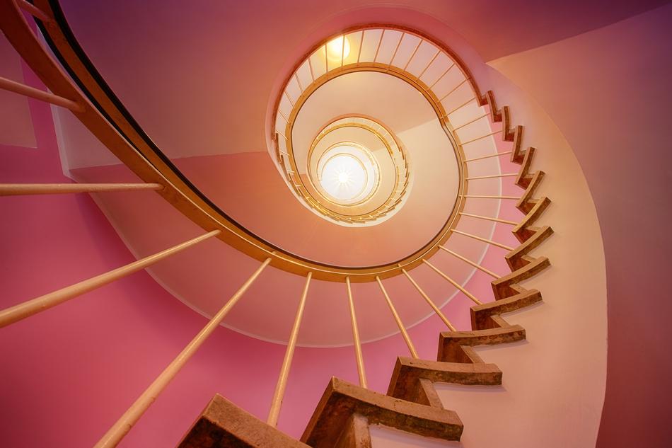 Spiral Stair Step