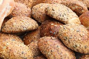 Sesame crispy cookies