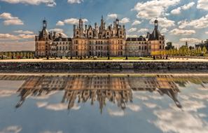 Chambord Reflection Castle