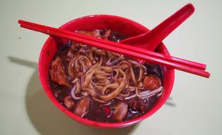 Meat noodles in a bowl