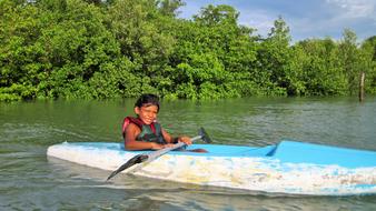 Boy Kayak Mangue