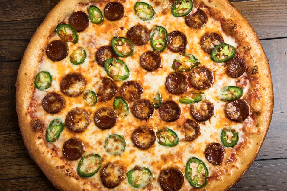 vegetable pizza with cheese