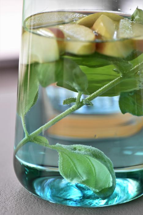 healthy refresher drink