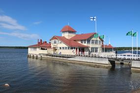 Finnish Oak Island Restaurant knipan