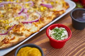 cheese pizza with onions