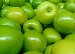 juicy green apples