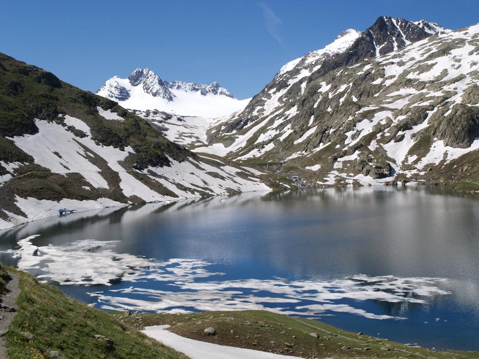 Lake Mountain Mountains White