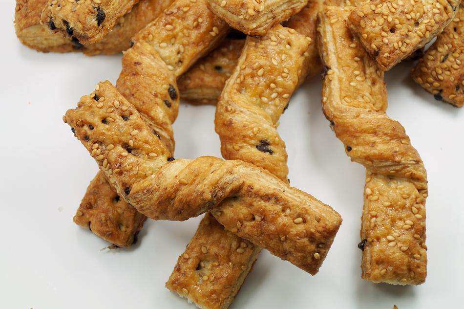 crunchy sweet snacks