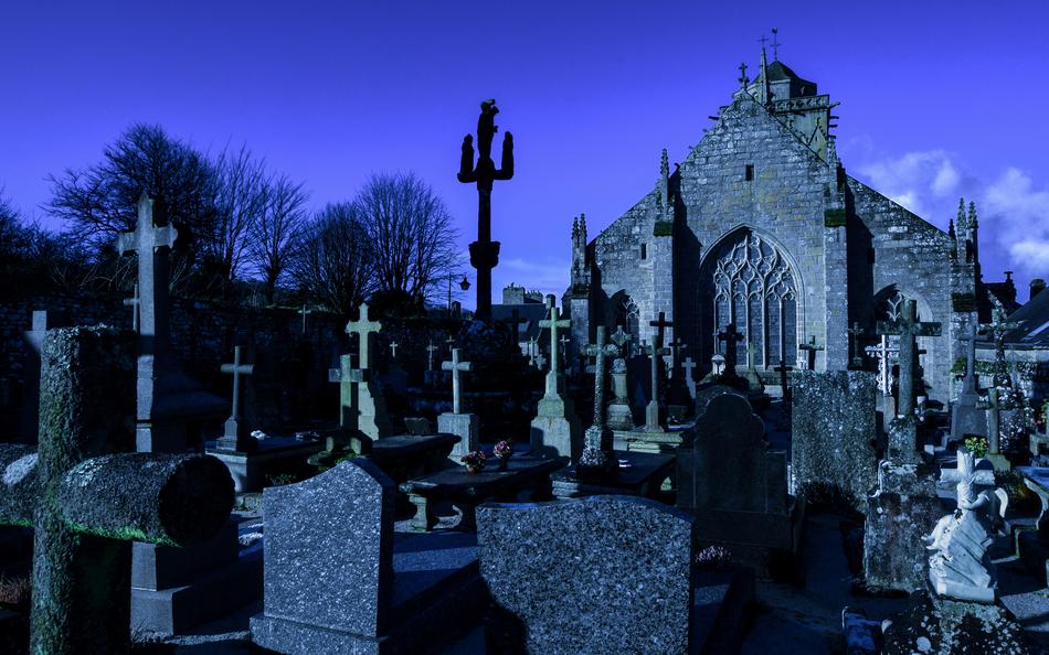 cemetery dark night