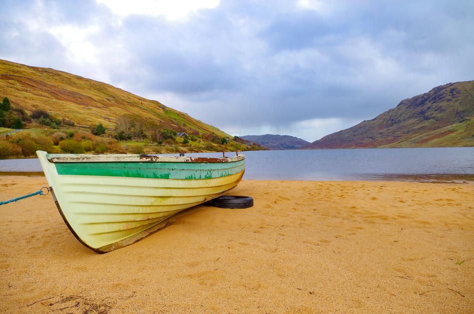 Boat Sand Lake